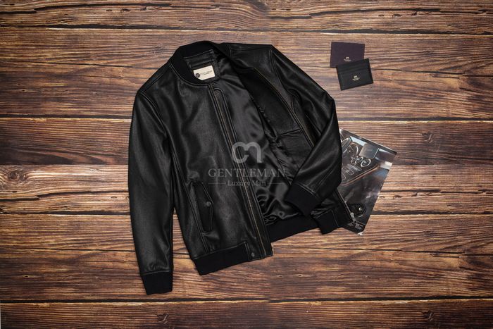 Gentleman - Leather For Man Image 1