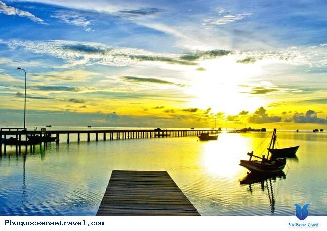 Ham Ninh Fishing Village Photo 2