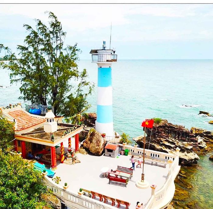 Dinh Cau Phu Quoc Photo 1