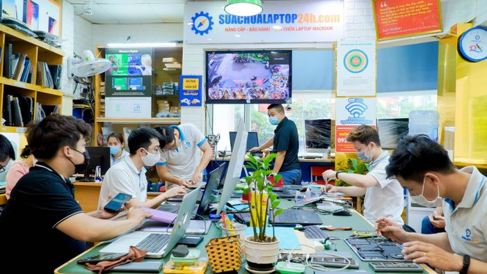 Laptop Repair 24h image 1