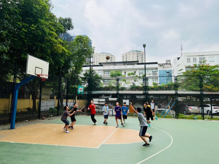 Nguyễn Du Secondary School Image 2