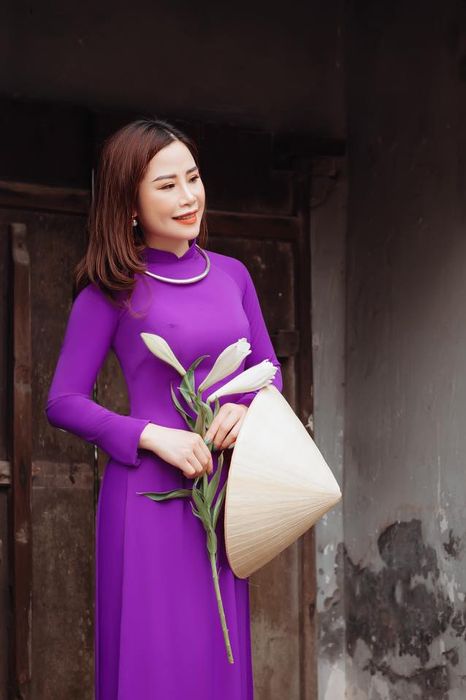 Ao Dai Chi Image 2