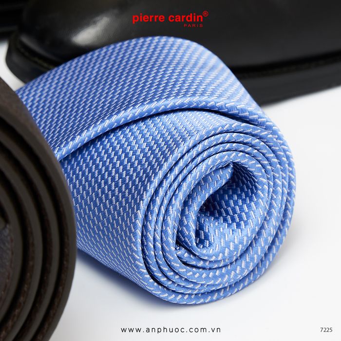 An Phước - Pierre Cardin Image 2