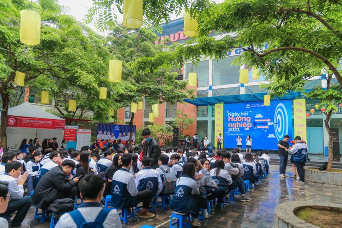 Lương Thế Vinh Secondary and High School Image 2