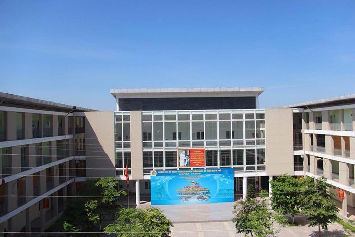 This image showcases Nam Tu Liem Secondary School, illustrating its vibrant campus and the active, engaging learning environment that defines the school.