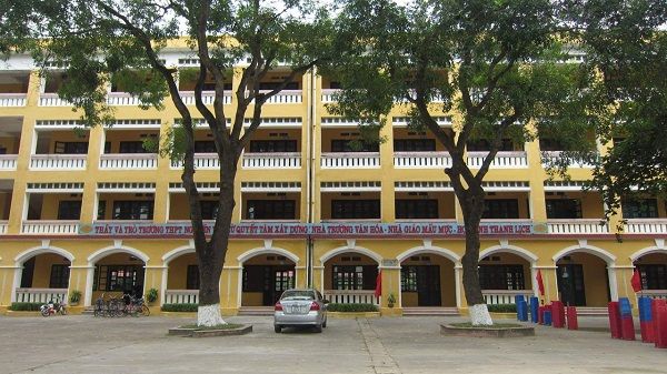 Nguyen Van Cu High School Photo 1