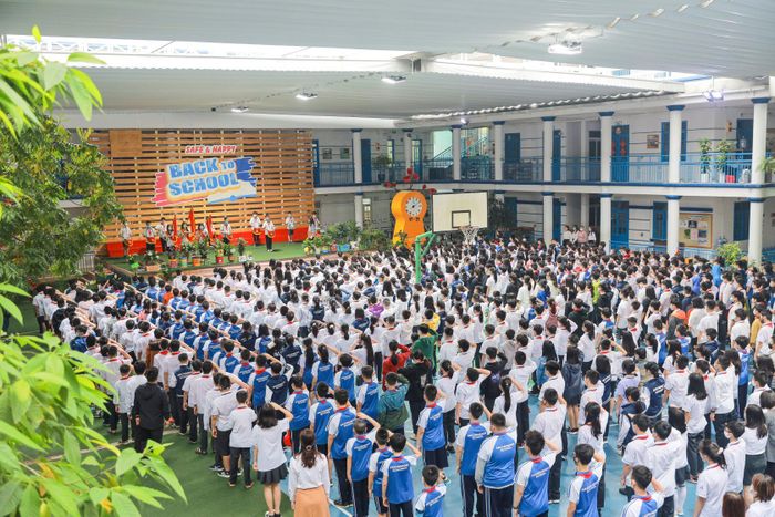 This image further highlights the inspiring atmosphere of Archimedes Academy Secondary School, where students thrive in a culture of innovation and achievement.