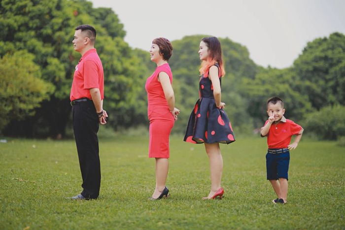 Green Wedding Studio Photo 2