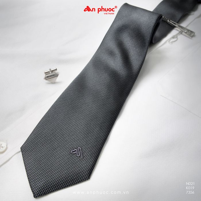 An Phước - Pierre Cardin Image 1
