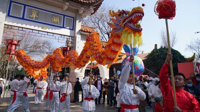 The lively atmosphere of the Spring Festival in China