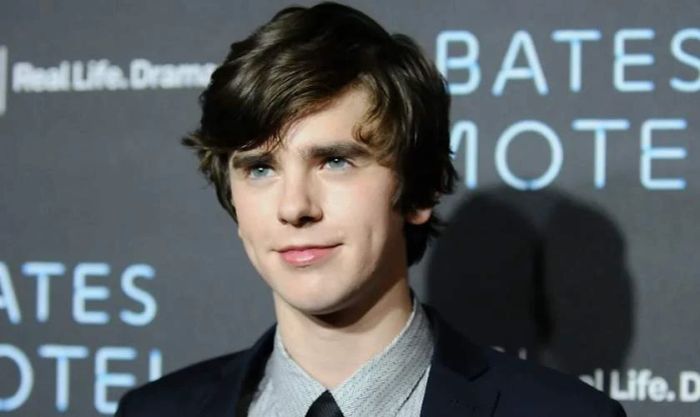 Các bộ phim và chương trình truyền hình mà Freddie Highmore tham gia