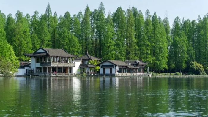 The Picturesque Natural Scenery of West Lake Hangzhou
