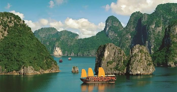 Vịnh Hạ Long - Kỳ quan thiên nhiên thế giới