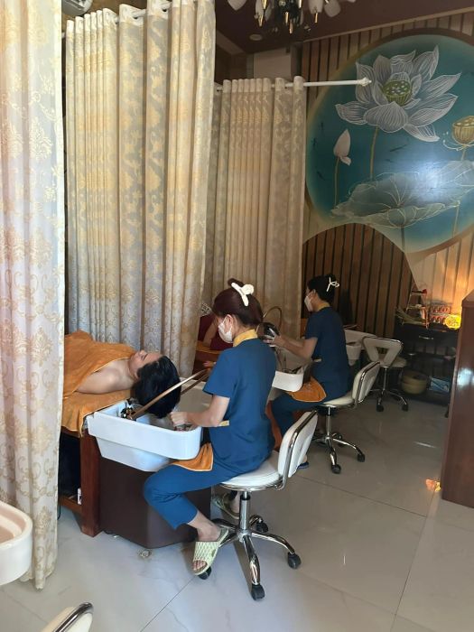 Ánh Quyên Beauty Salon Image 1