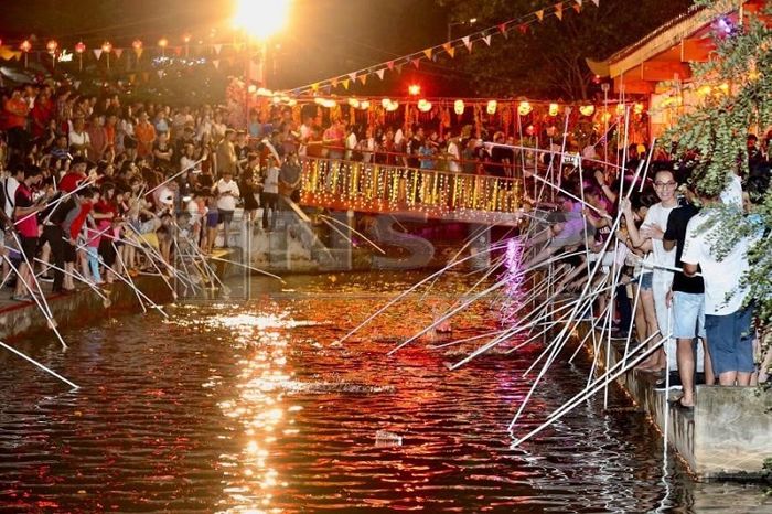 The Chap Goh Mei festival is celebrated with a variety of cultural activities during Malaysia's Lunar New Year season.