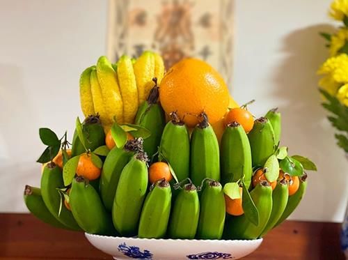 Why should one choose an odd-numbered bunch of bananas?