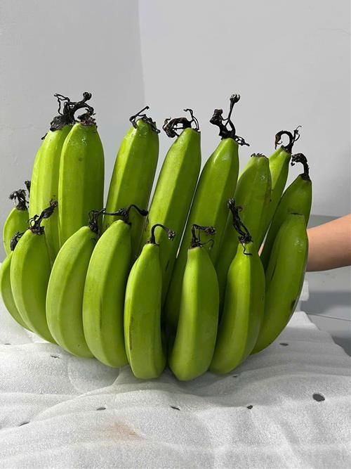 Choosing an odd-numbered bunch of bananas