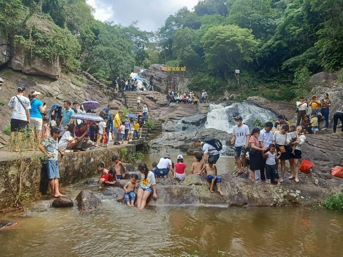 Suoi Mo Tourist Area Photo 2