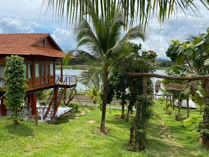 Lá Homestay in Dak Mil, image 2