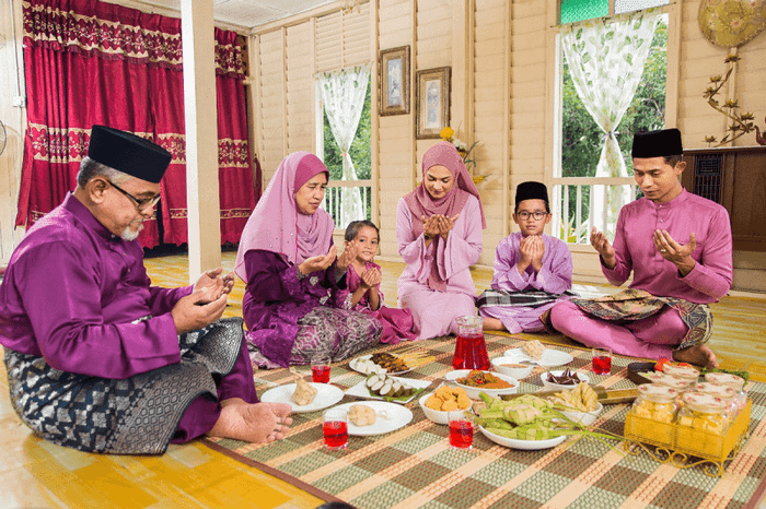 Discover the unique cultural traits of Malaysia