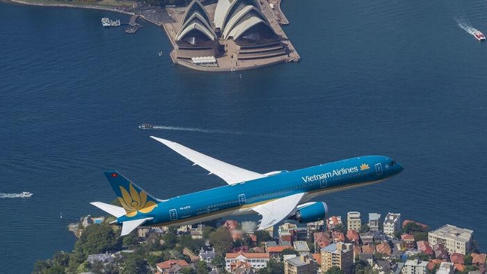 Traveling from Vietnam to Australia by Plane