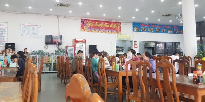 Com Viet Restaurant Image 1