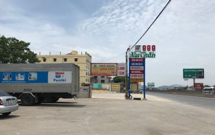 Linh Tam Restaurant Image 1