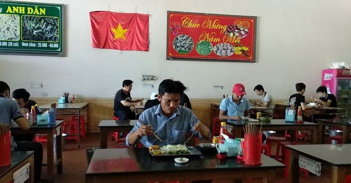 Anh Dan 2 Restaurant Image 2
