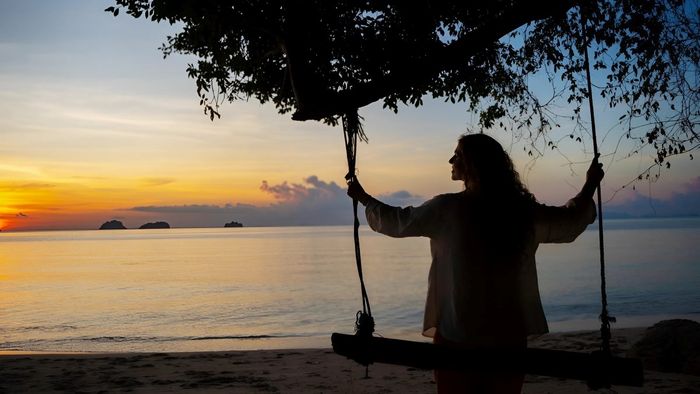 Kiểu tạo dáng chụp ảnh hoàng hôn 15