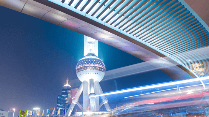 The period from September to November is the ideal time to visit the Oriental Pearl Tower