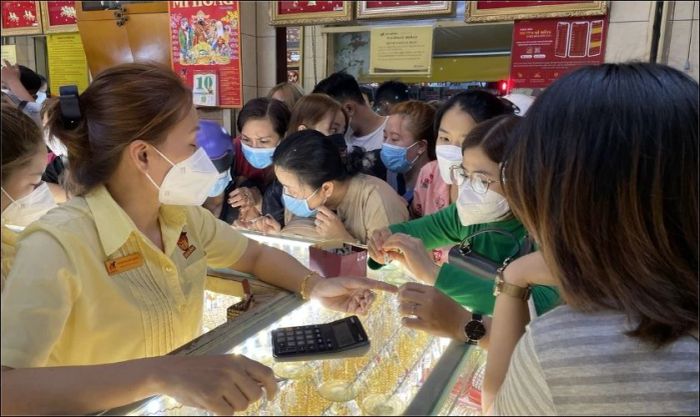 Ngày vía Thần Tài 2025 rơi vào ngày nào? Mua vàng để cầu may