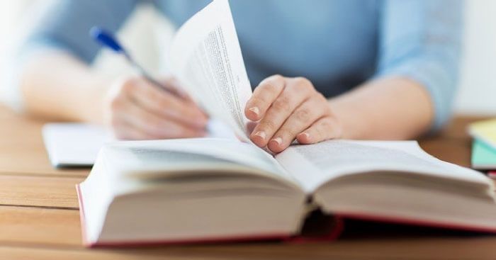 Soạn bài: Khám phá sức mạnh của bút và sách trong việc thay đổi thế giới