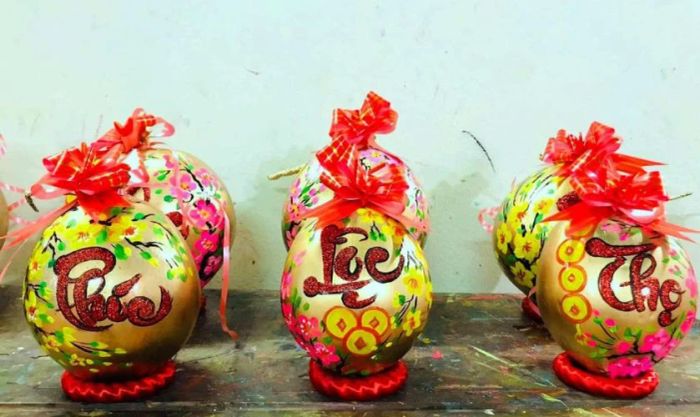 Trang trí dừa Tết với chữ Phúc - Lộc - Thọ đẹp mắt