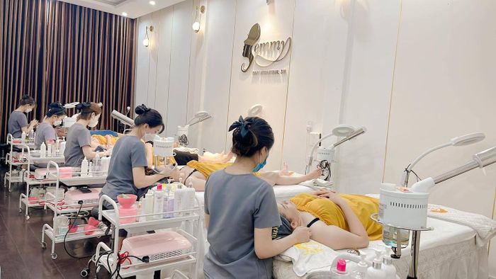 International Aesthetic Clinic Emmy Image 2