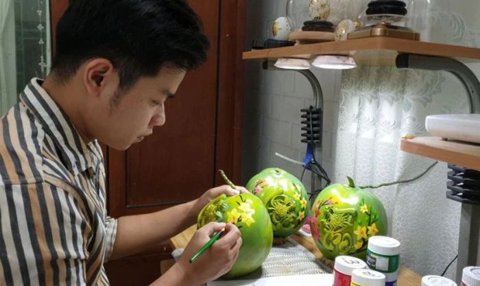 Tự vẽ trang trí để tiết kiệm chi phí