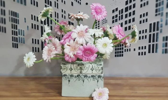 Hướng dẫn cắm hoa đồng tiền ngày Tết kiểu bất đối xứng