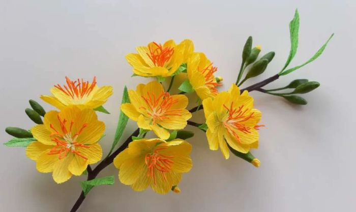 Trang trí Tết mầm non 2025 với hoa