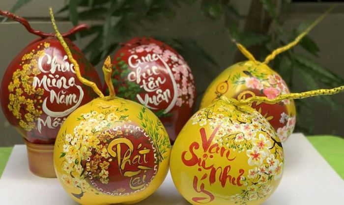 Dừa Tết phun sơn đẹp mắt