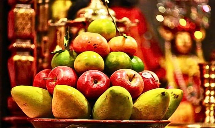 Mâm ngũ quả miền Nam được bày trí một cách giản dị nhưng vẫn đầy đủ ý nghĩa và đẹp mắt.