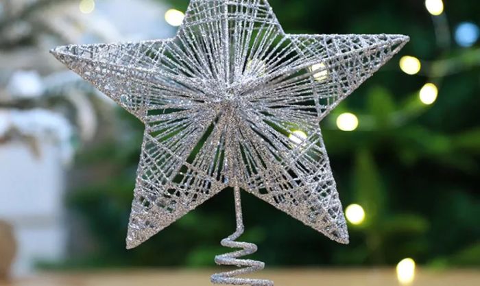 Hình ảnh ngôi sao Noel ngoài đời thật lấp lánh, tỏa sáng