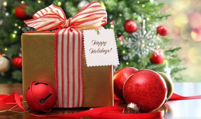 Thiệp Noel có hộp quà để dành tặng bạn bè