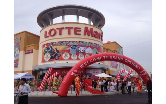 Here is another image from Lotte Cinema Bình Dương, showcasing its vibrant and welcoming movie atmosphere.