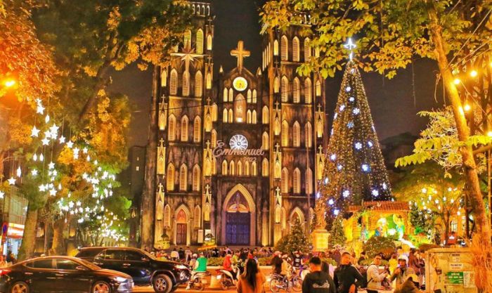 Nhà Thờ Lớn Hà Nội - Đứng đầu danh sách nhà thờ trang trí Noel đẹp tại Hà Nội