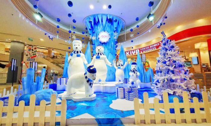 Hãy cùng tận hưởng không khí Giáng Sinh tại Aeon Mall Tân Phú, một địa điểm lý tưởng để bạn vui chơi và mua sắm.