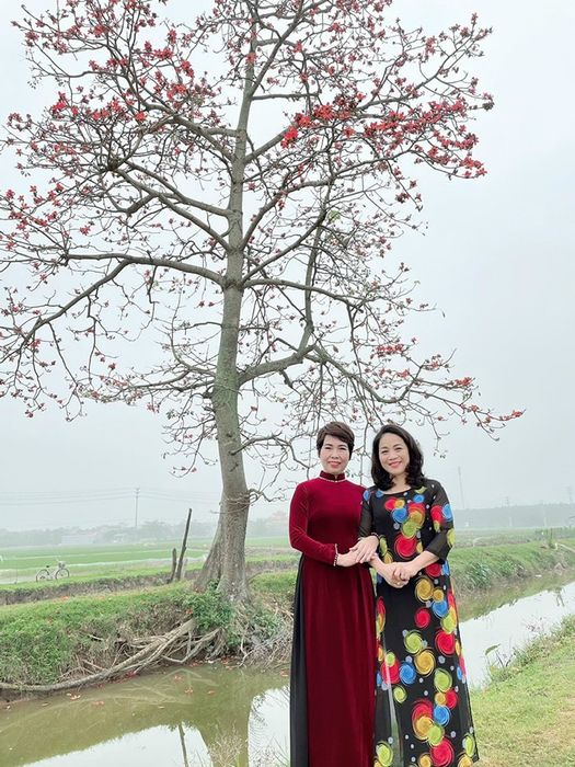 Minh Duc Ao Dai - Vietnam Tradition Costume Image 1
