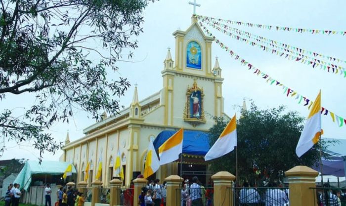 Nhà Thờ Giáo Xứ Hòa Khánh - Địa điểm trang hoàng đẹp mắt dịp Giáng Sinh