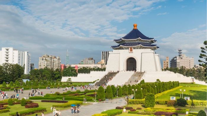 Where is the Chiang Kai-shek Memorial Hall?