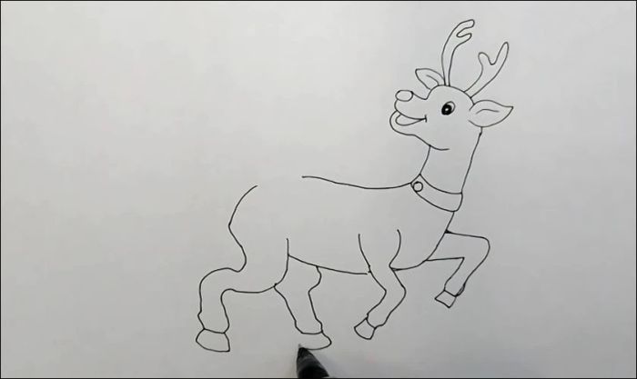 Cách vẽ ông già Noel cưỡi tuần lộc - Phần vẽ tuần lộc