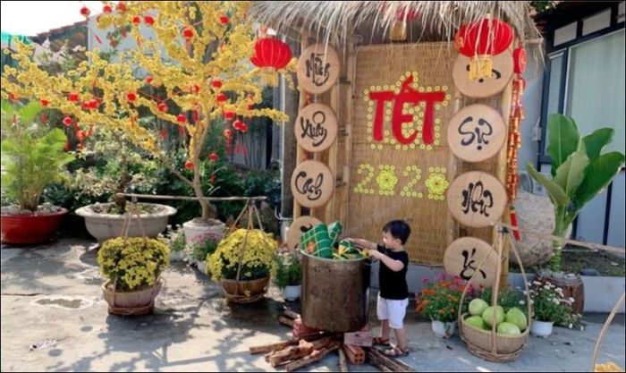 Nồi bánh chưng không chỉ giúp trang trí mà còn gợi lên không khí Tết đậm đà nhất
