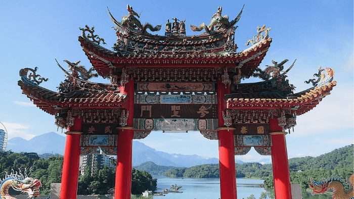 Dragon Phoenix Temple - Longfeng Temple